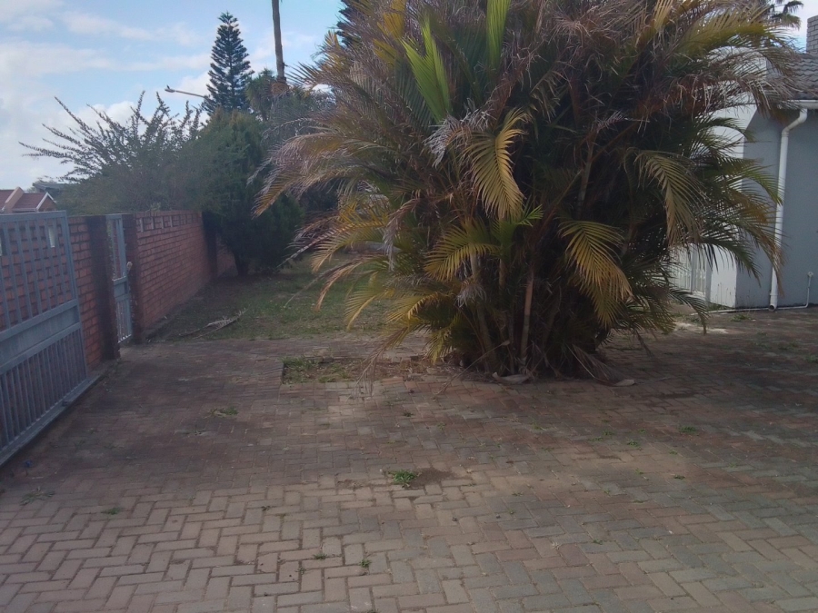  Bedroom Property for Sale in Southernwood Eastern Cape